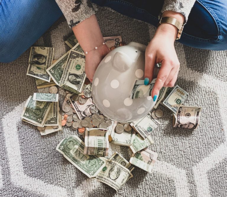 emergency fund saving money